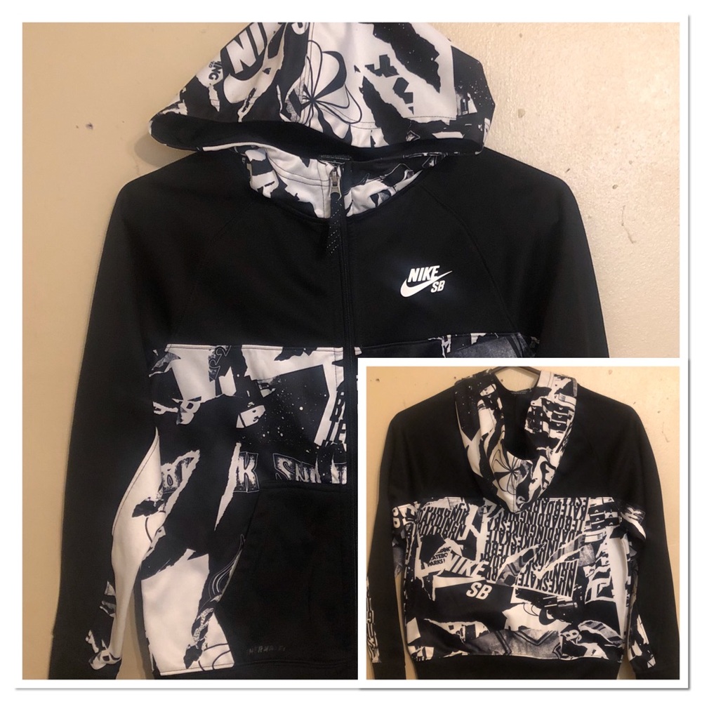 Nike Hoodie Sip Up Size 10-12 M